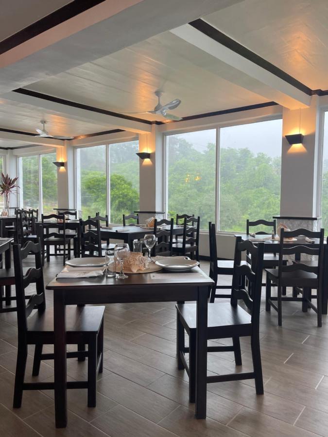 Ocean View Hotel And Restaurant Gravel Bay Dış mekan fotoğraf